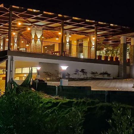 Hotel Biranji Aqua Retreat à Chikmagalūr Extérieur photo